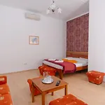 Oazis Panzio فندق مبيت وإفطار 4*
