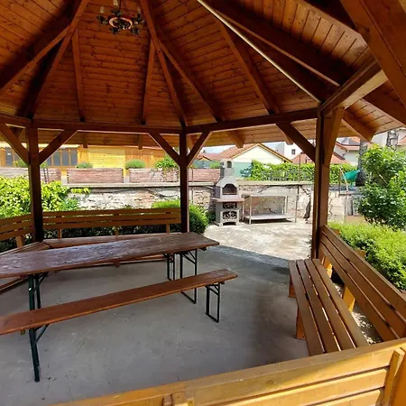 Oazis Panzio Oda ve Kahvaltı